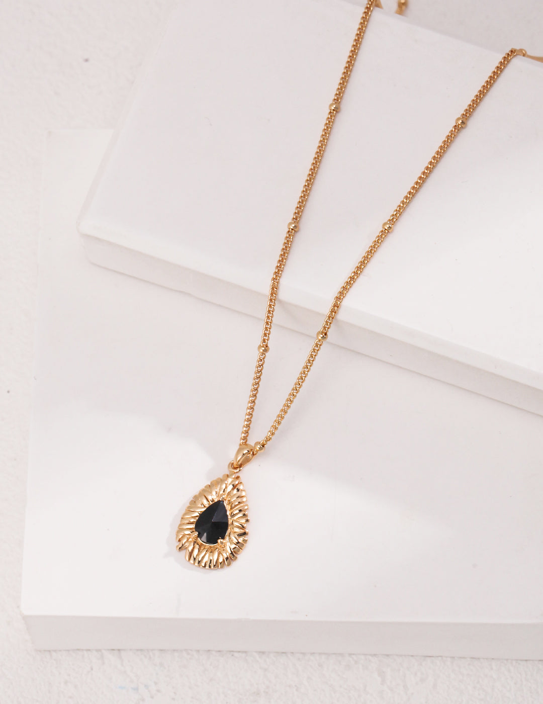 Black Zircon Necklace/Earrings