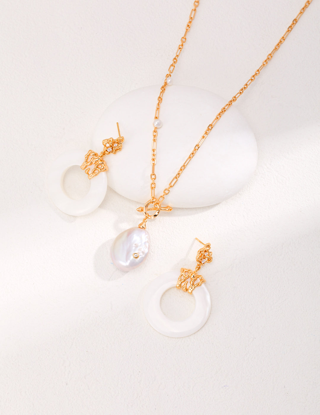 Baroque Pearl Necklace