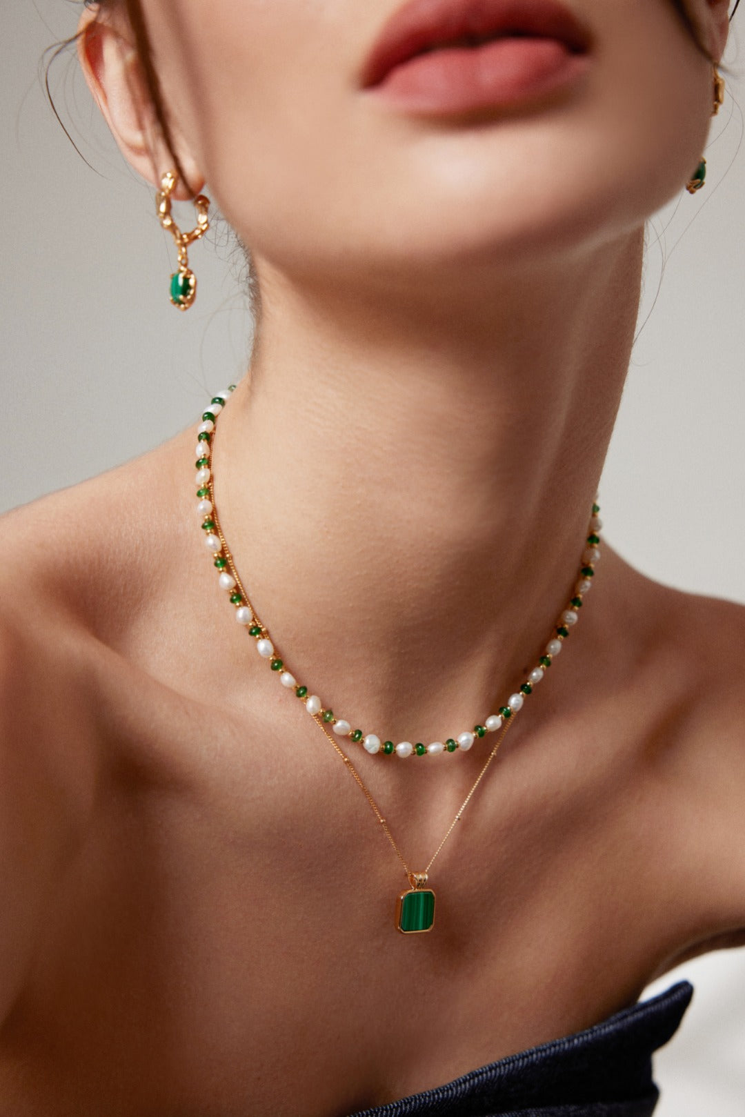 Collier de perles d'émeraude