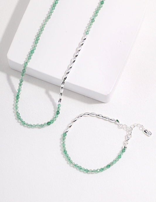 Green jade necklace - AquaGleam